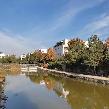M&r Airport&business Marina Mokotow - 4 People - Parking - Fast Wifi - Netflix - Self Check-in - Terrace - Guarded Estate - Gramophone - 6 Min From Chopin Airport *