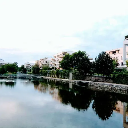 Appartamento M&r Airport&business Marina Mokotow - 4 People - Parking - Fast Wifi - Netflix - Self Check-in - Terrace - Guarded Estate - 6 Min From Chopin Airport