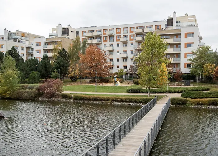 Apartment M&r Apartament: Airport-adjacent Business With Terrace Warsaw