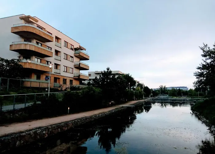 M&r Apartament: Airport-adjacent Business With Terrace * Warsaw