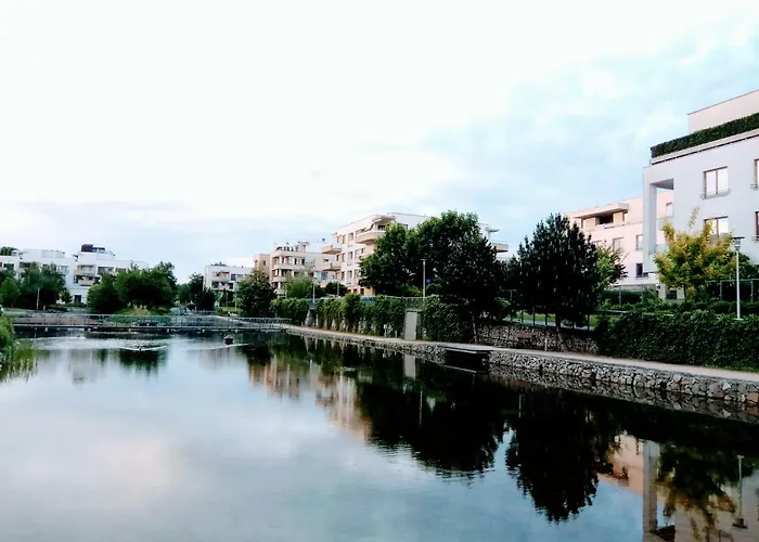 Apartment M&r Apartament: Airport-adjacent Business With Terrace